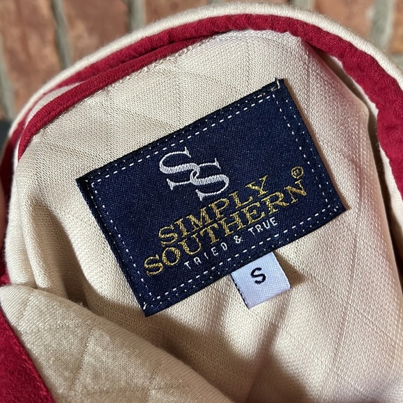 Simply Southern Collection Cream & Maroon Pullover Quilted Sweatshirt - Picture 5 of 6